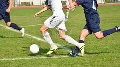 2025年南通秋季足球联赛正式启幕，崇川区队力克南通开发区队，3-1首战告捷