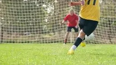 冰球盛宴：五万截图揭秘，视觉冲击与竞技灵魂交汇